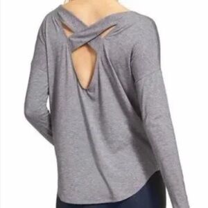 Athleta long sleeve crisscross back heathered gray Yogini Top size S